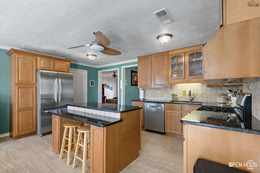 3217 9TH STREET, Wichita Falls, TX 76309 - #2