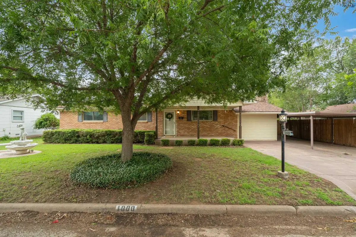 1000 E BEVERLY LOOP, Burkburnett, TX 76354 - #1