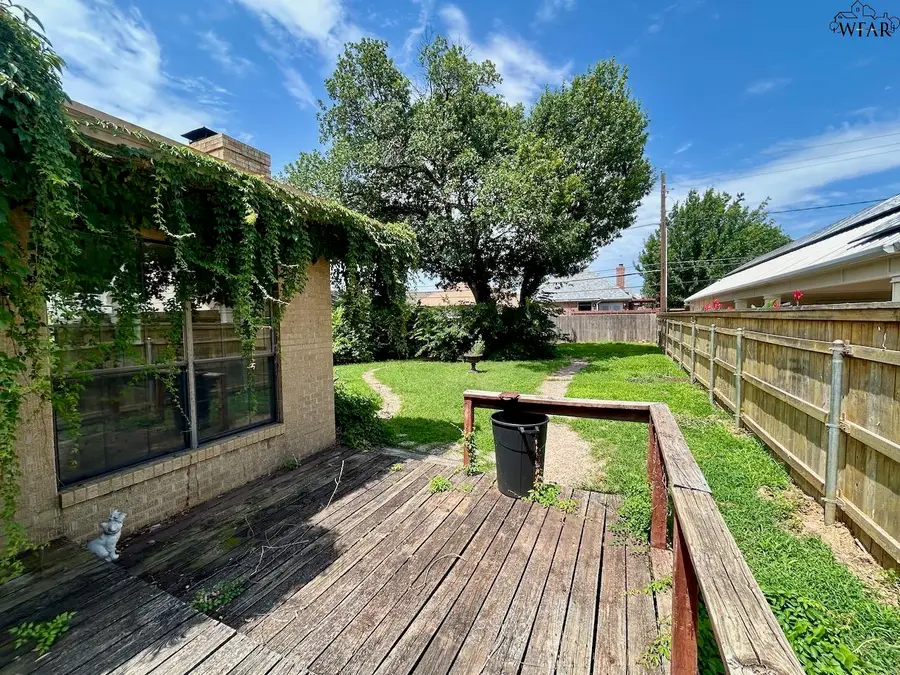 2902 SPEEDWAY AVENUE, Wichita Falls, TX 76308 - #3