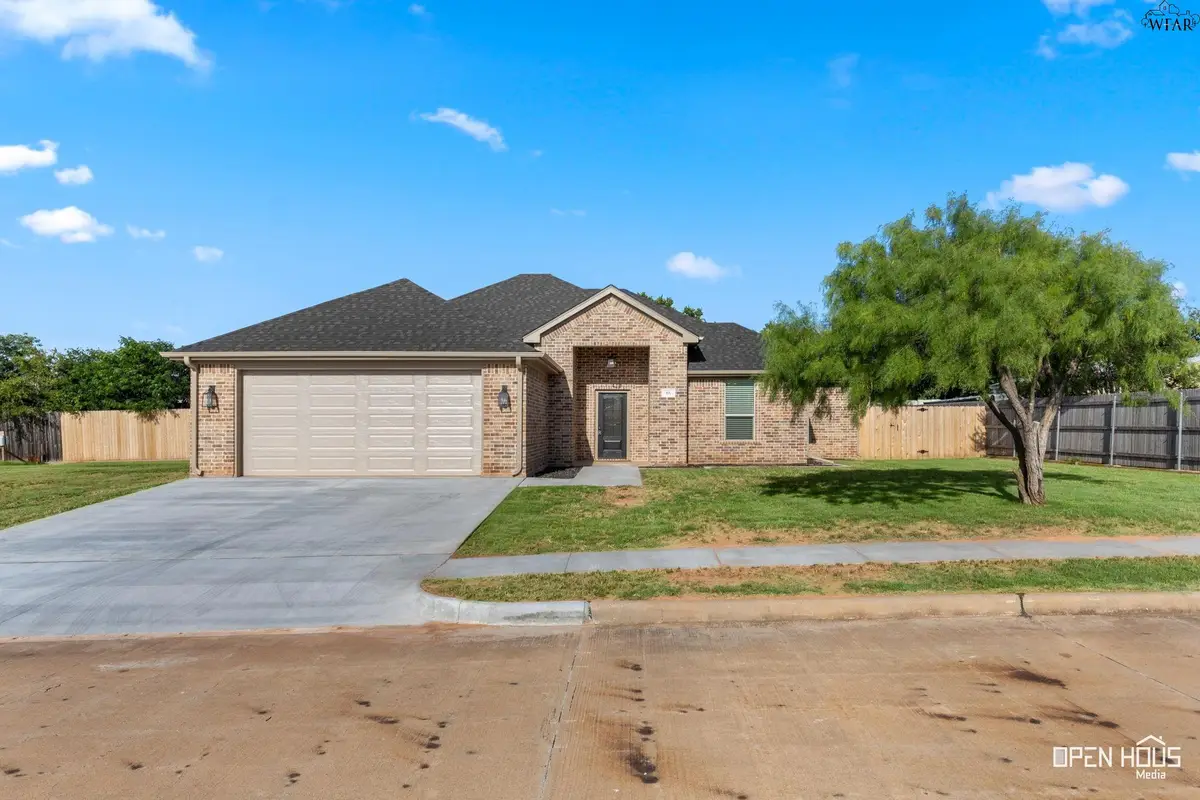6 BERNHARDT PLACE, Wichita Falls, TX 76302 - #1
