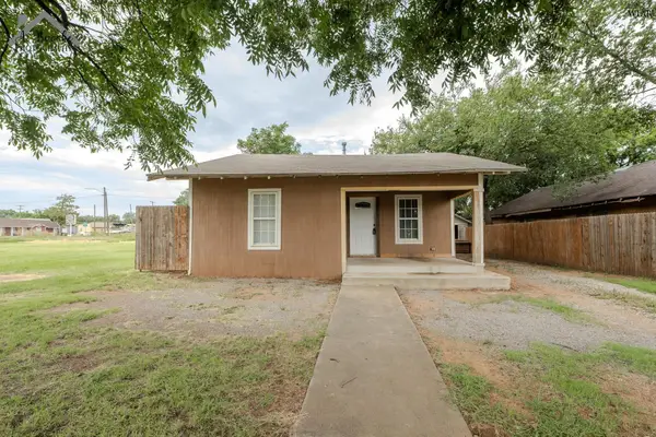 2102 YALE AVENUE, Wichita Falls, TX 76301
