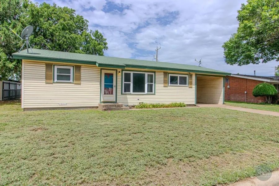 1726 WANDA DRIVE, Vernon, TX 76384 - #2