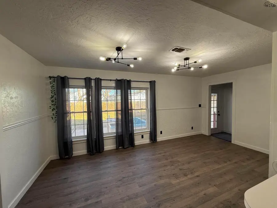6734 SOUTHWEST PARKWAY, Wichita Falls, TX 76310 - #2