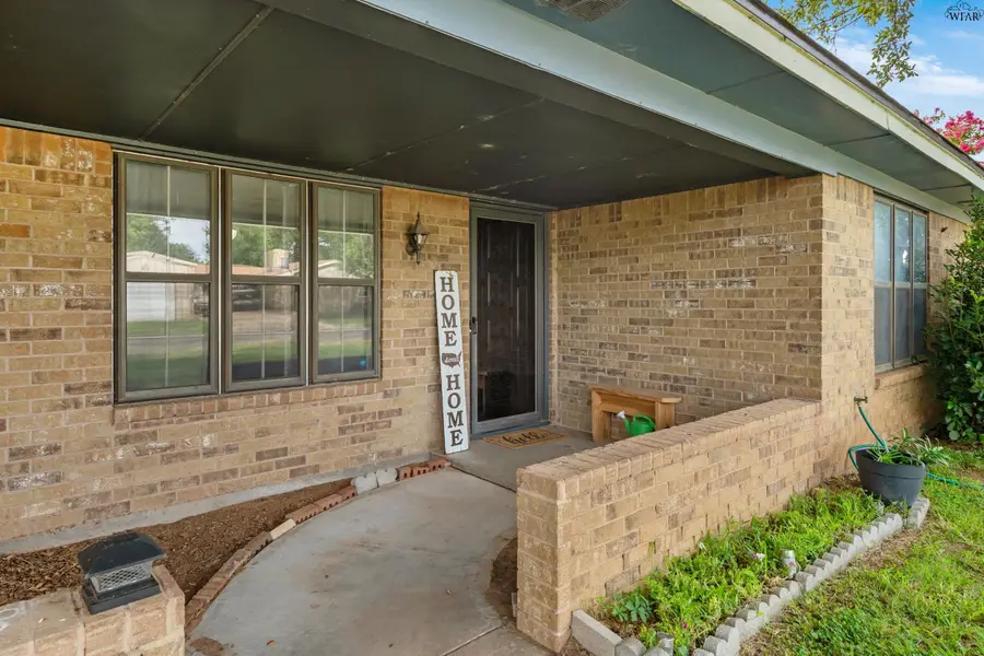 4510 FRANKLIN DRIVE, Vernon, TX 76384 - #2