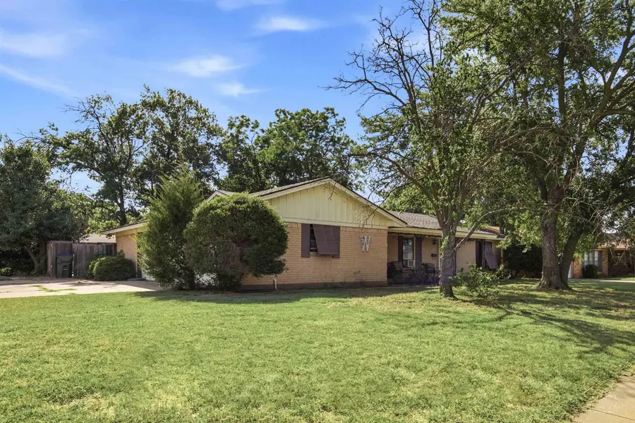 2601 N LEIGHTON CIRCLE, Wichita Falls, TX 76309 - #2