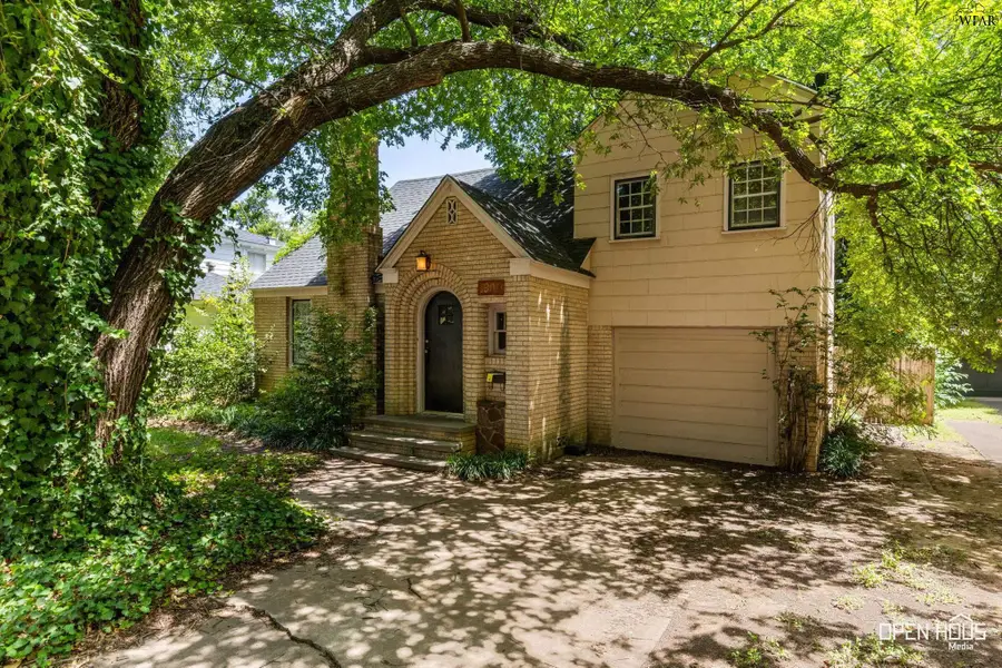 1903 VICTORY AVENUE, Wichita Falls, TX 76301 - #2