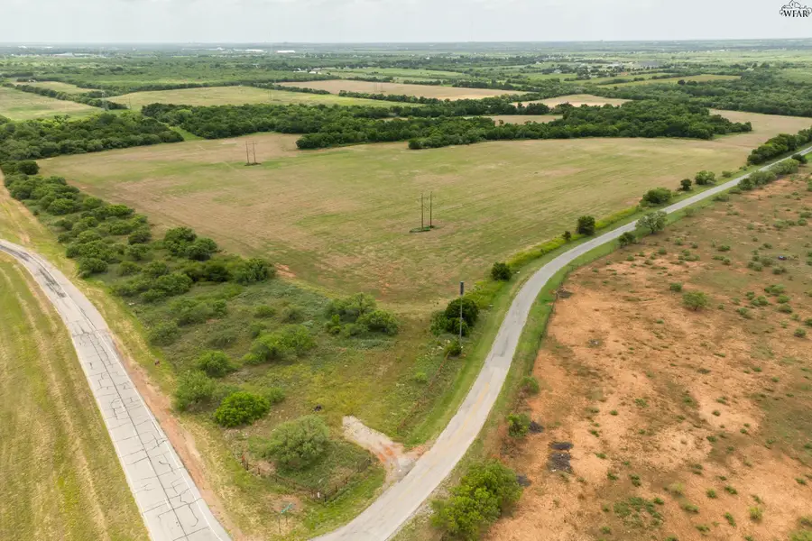 2911 HUNTINGTON LANE, Wichita Falls, TX 76305 - #3