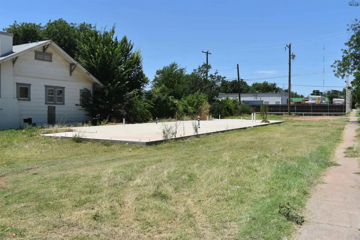 1800 FILLMORE STREET, Wichita Falls, TX 76309 - #1