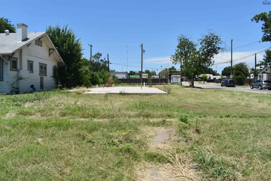 1800 FILLMORE STREET, Wichita Falls, TX 76309 - #2