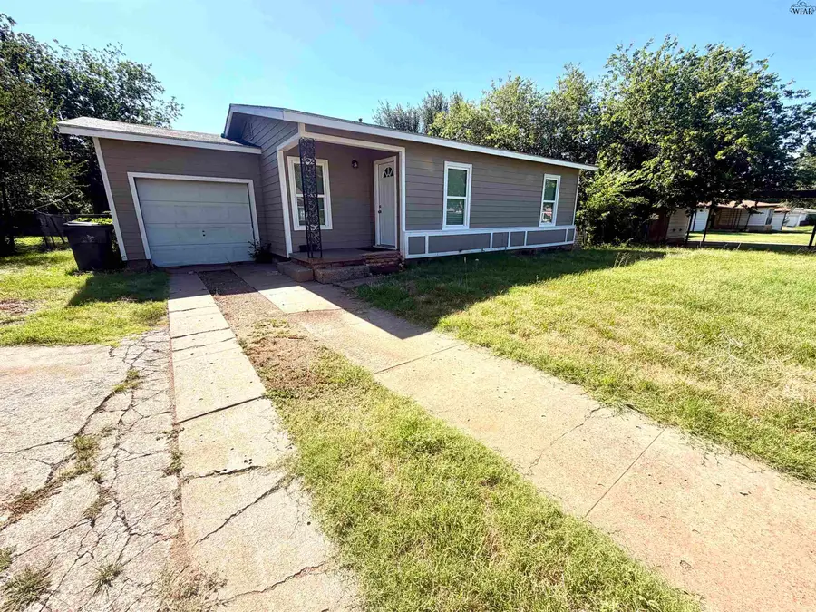 4219 MCNIEL AVENUE, Wichita Falls, TX 76308 - #2