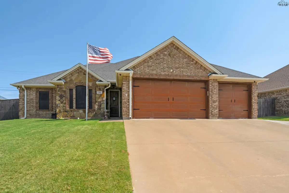 133 PARK PLACE CIRCLE, Iowa Park, TX 76367 - #1