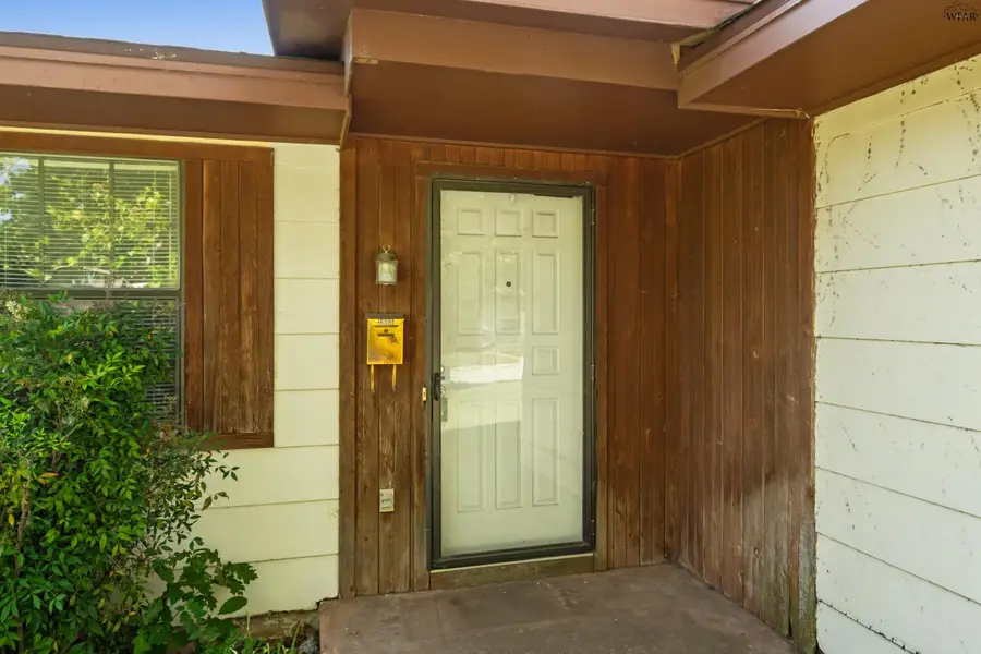 2805 LAVELL AVENUE, Wichita Falls, TX 76308 - #2