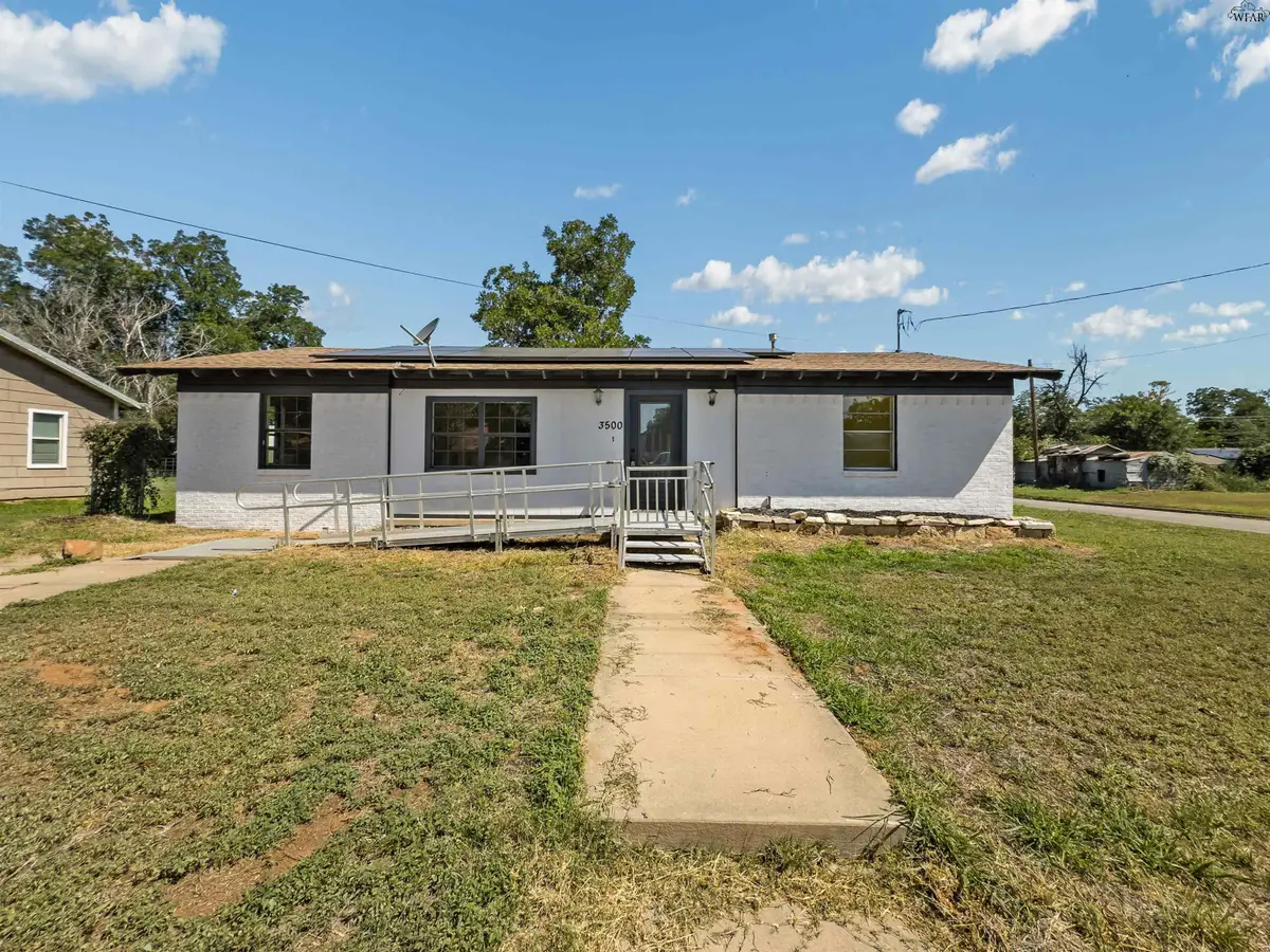 3500 INDIAN STREET, Vernon, TX 76384 - #1
