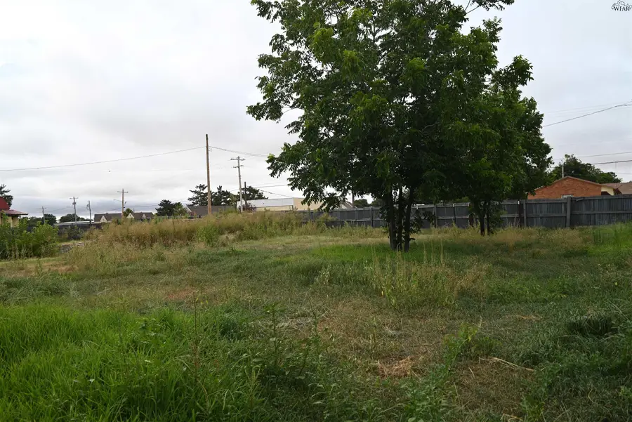 702 WILBARGER STREET, Vernon, TX 76384 - #3