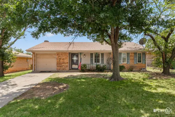 1311 MOCKINGBIRD STREET, Iowa Park, TX 76367