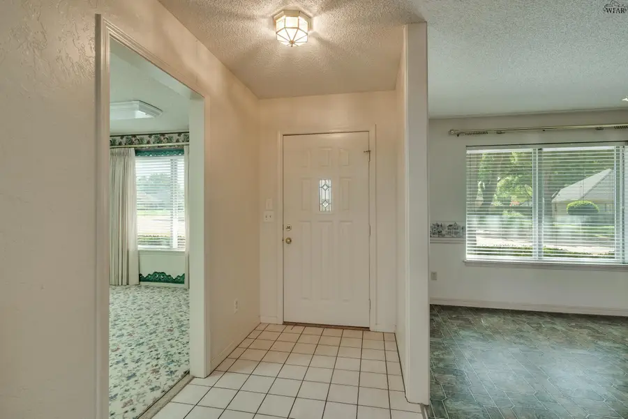 3000 LOMBARD DRIVE, Wichita Falls, TX 76309 - #2