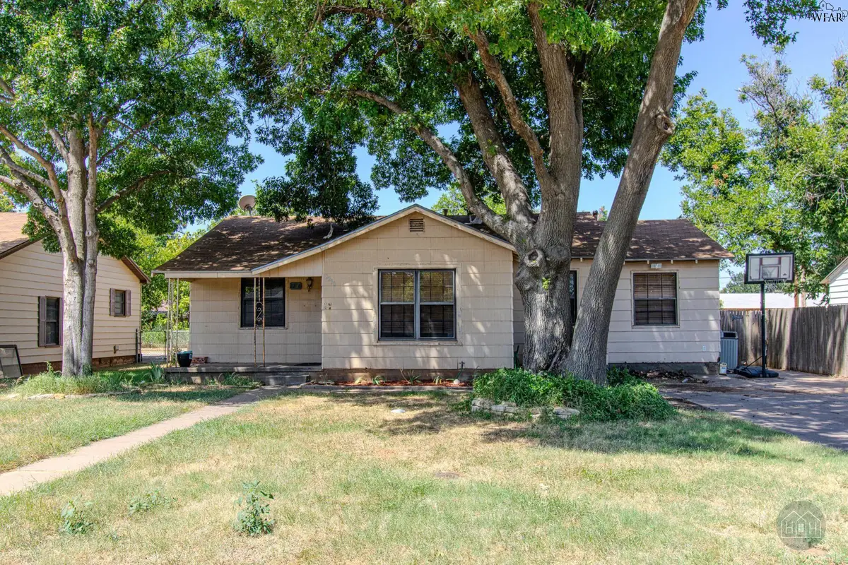 2230 14TH STREET, Vernon, TX 76384 - #1