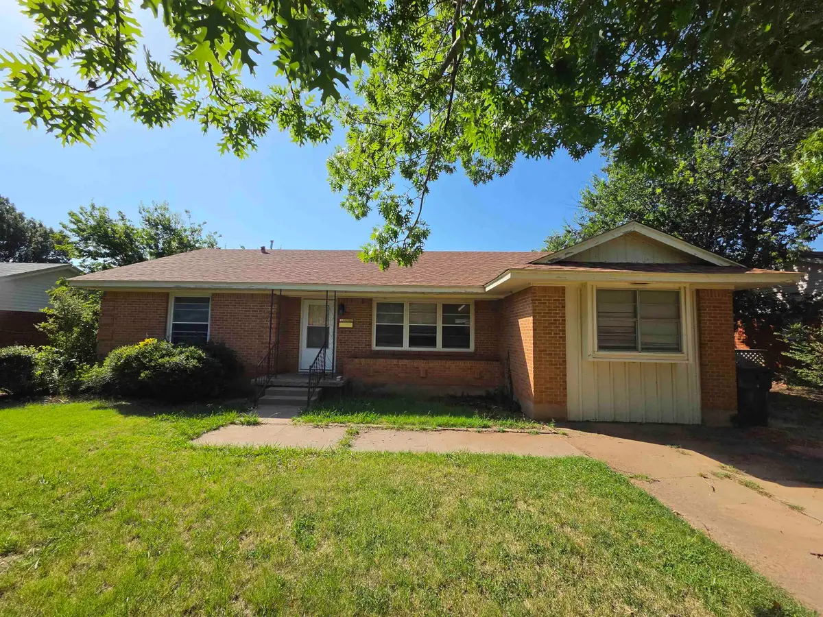 4305 RANDEL DRIVE, Wichita Falls, TX 76308 - #1