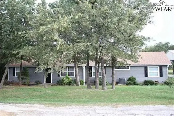 126 COUNTRY CLUB DRIVE, Nocona, TX 76255