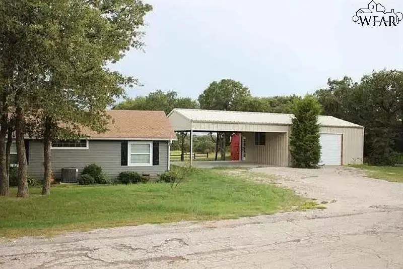 126 COUNTRY CLUB DRIVE, Nocona, TX 76255 - #2