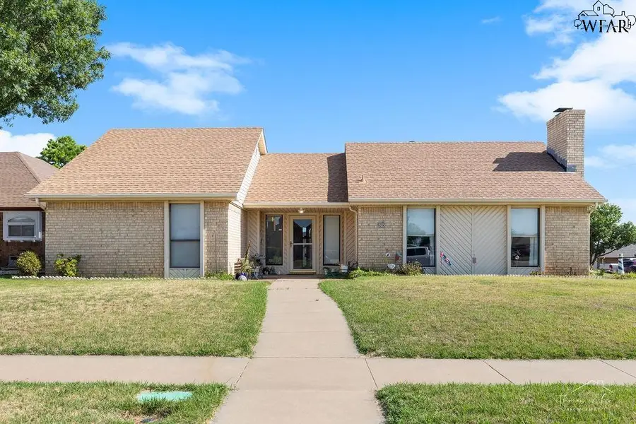 18 HAPPY HILL DRIVE, Wichita Falls, TX 76306 - #2
