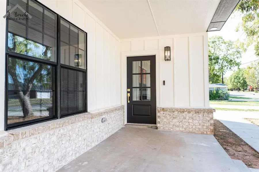 103 W ALDINE STREET, Iowa Park, TX 76367 - #3