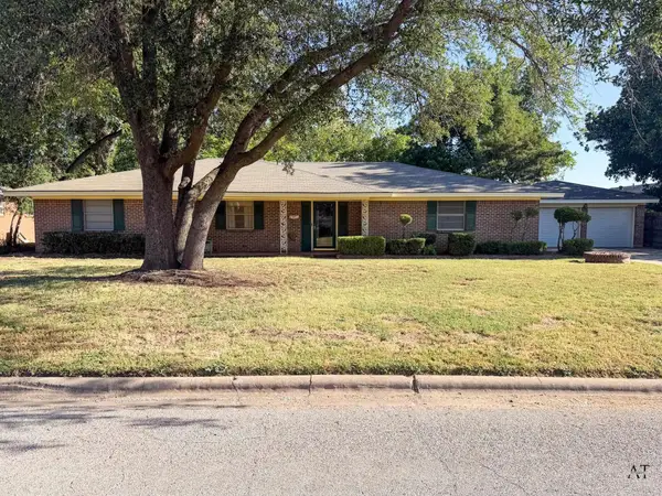 803 SYCAMORE STREET, Burkburnett, TX 76354