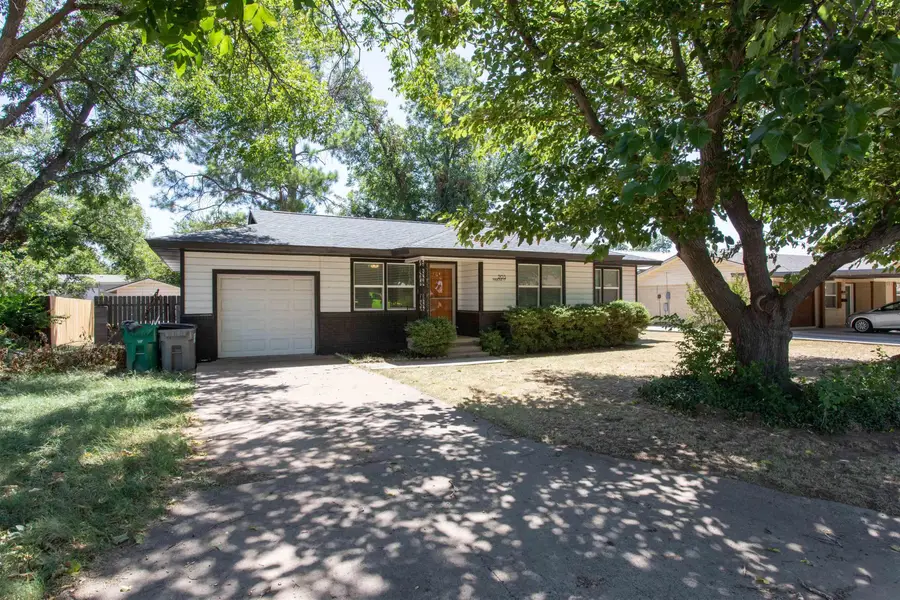 203 MIMOSA DRIVE, Burkburnett, TX 76354 - #3