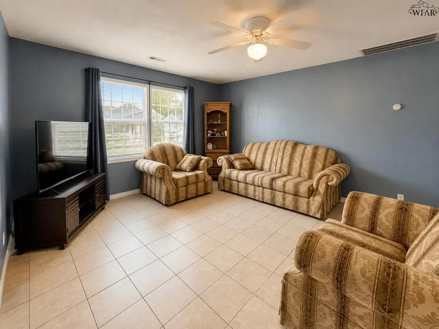 2220 ALICE AVENUE, Wichita Falls, TX 76301-0000 - #2