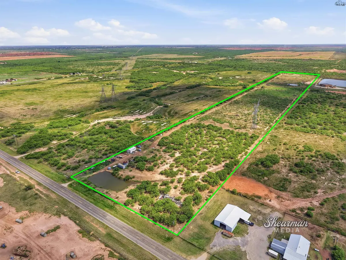 4825 W STATE HWY 258, Iowa Park, TX 76367 - #1