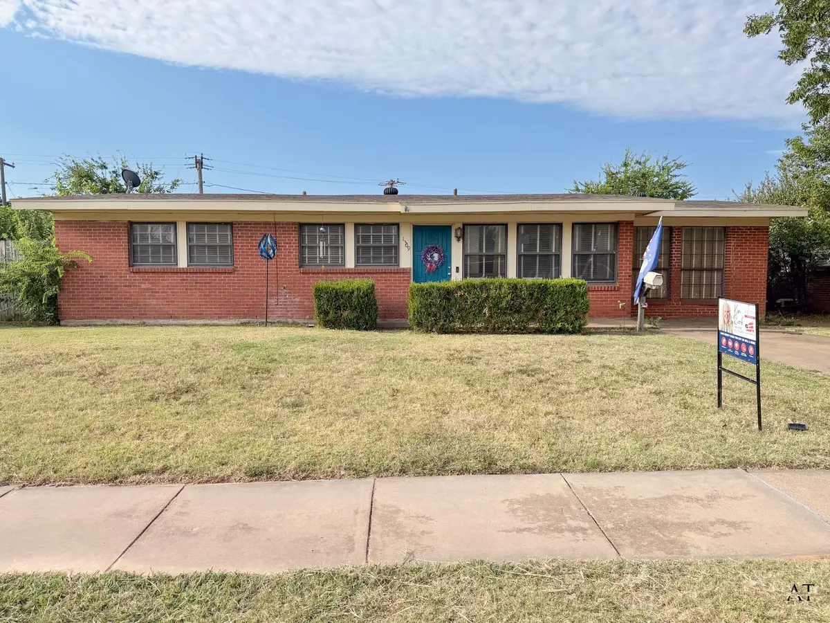 1309 OAKHURST DRIVE, Wichita Falls, TX 76302 - #1
