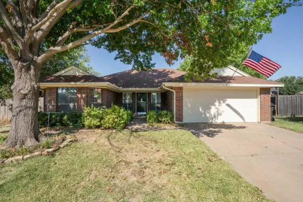 8 TUMBLEWEED COURT, Wichita Falls, TX 76310