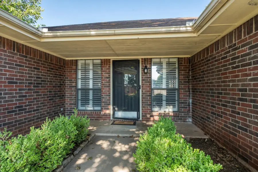 8 TUMBLEWEED COURT, Wichita Falls, TX 76310 - #2