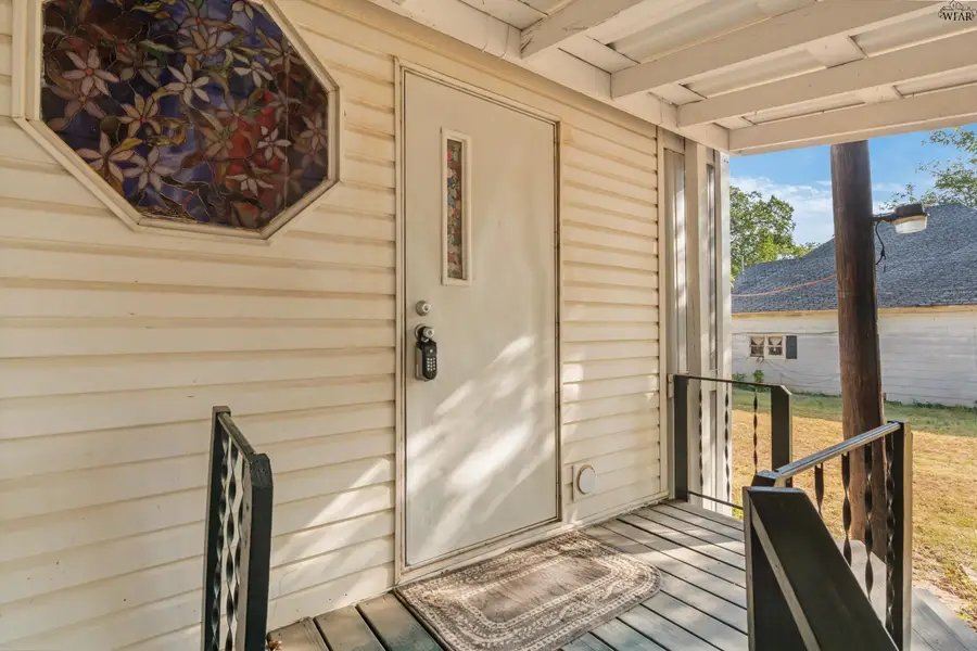 507 E 2ND STREET, Burkburnett, TX 76354 - #2