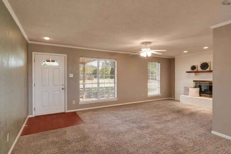 4652 SUMMIT DRIVE, Wichita Falls, TX 76310 - #3
