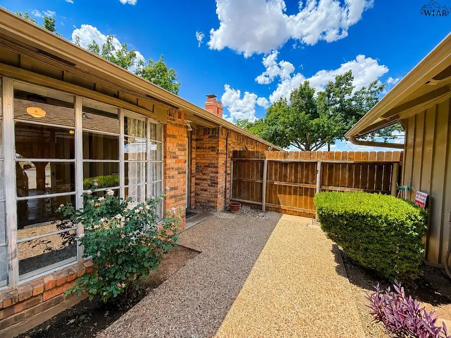 4500 SPANISH TRACE, Wichita Falls, TX 76310 - #2
