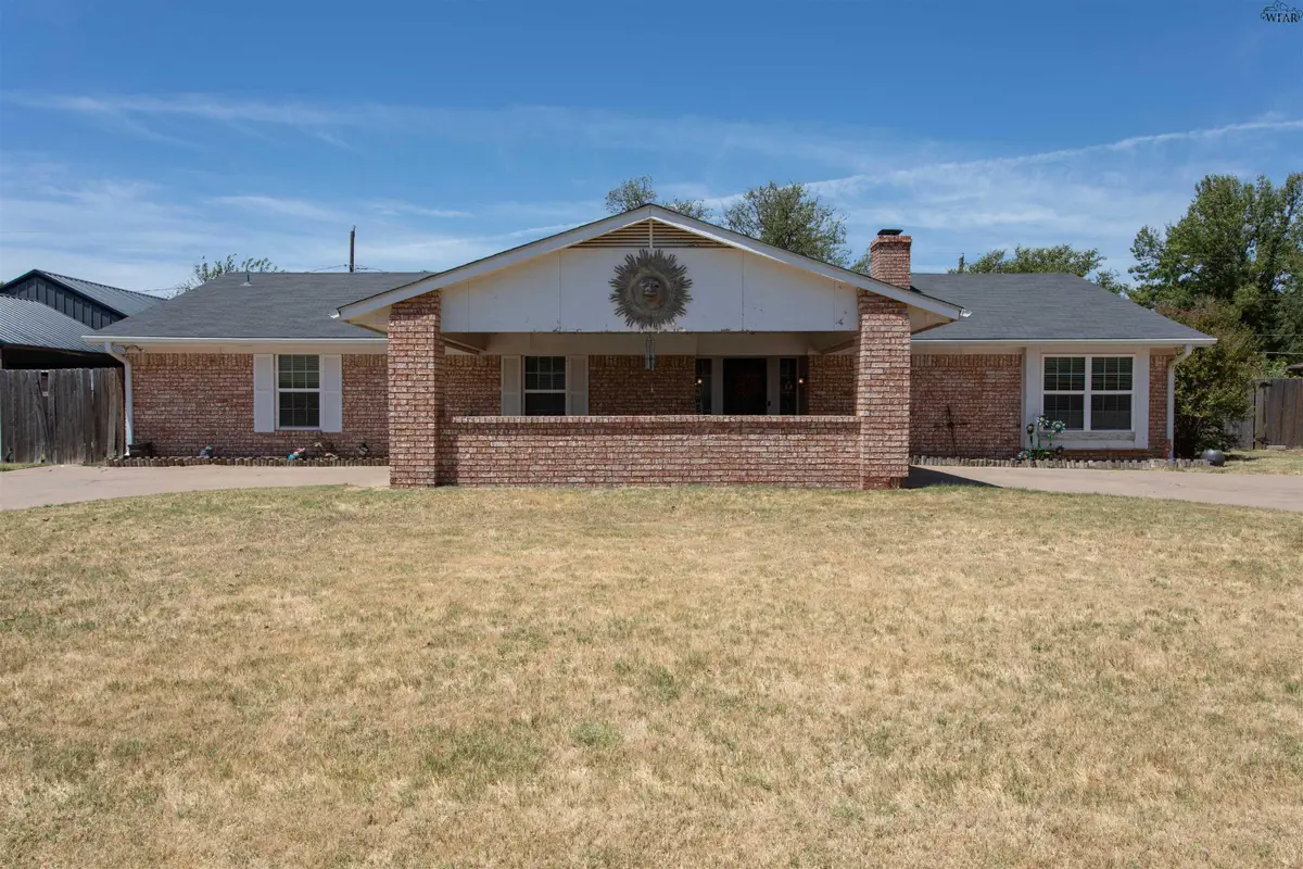 1066 JAN LEE DRIVE, Burkburnett, TX 76354 - #1
