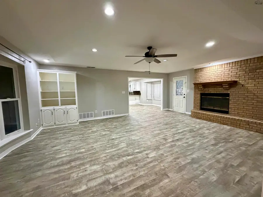 7261 STATE HIGHWAY 79 SOUTH, Wichita Falls, TX 76310 - #2