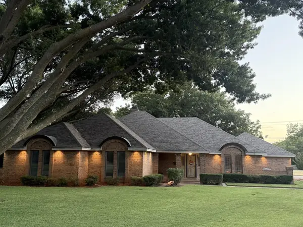 1706 HURSH AVENUE, Wichita Falls, TX 76302