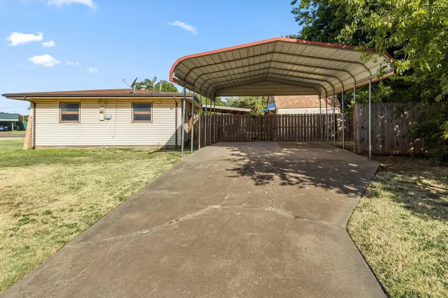 4333 HUGHES DRIVE, Wichita Falls, TX 76308 - #3