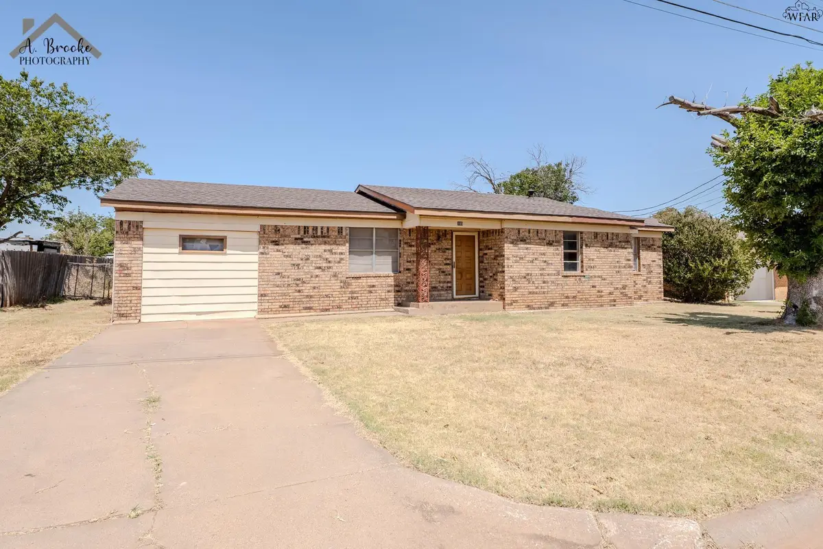 105 E MAPLE STREET, Holliday, TX 76366 - #1