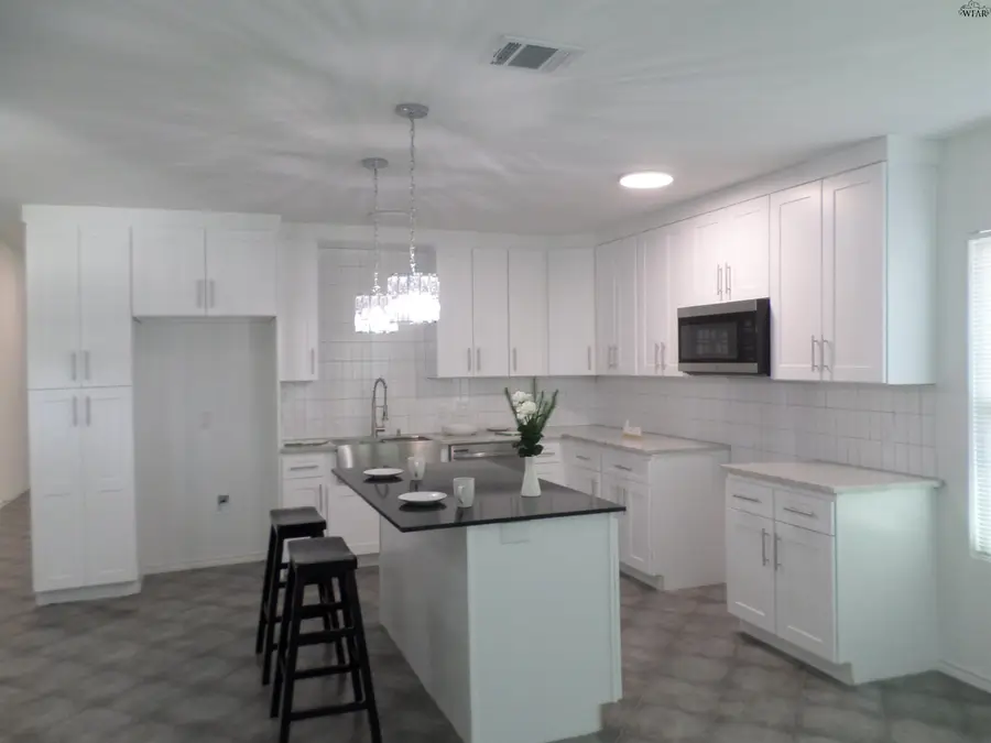 1905 TAYLOR STREET, Wichita Falls, TX 76309 - #3