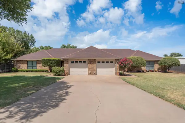 4 MAYFAIR TERRACE, Wichita Falls, TX 76308