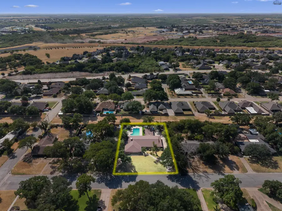 2613 AMHERST DRIVE, Wichita Falls, TX 76308 - #3