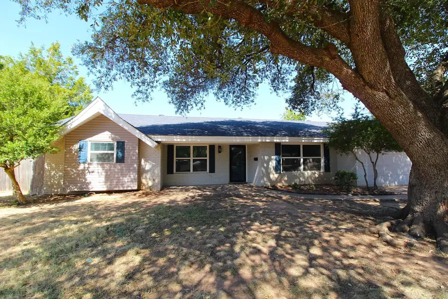2812 LAMBETH WAY, Wichita Falls, TX 76309 - #3