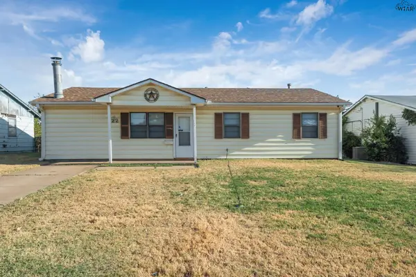 122 N GLENCOE CIRCLE, Wichita Falls, TX 76302