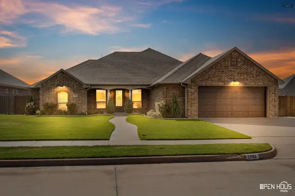 1743 ROCKRIDGE STREET, Wichita Falls, TX 76310