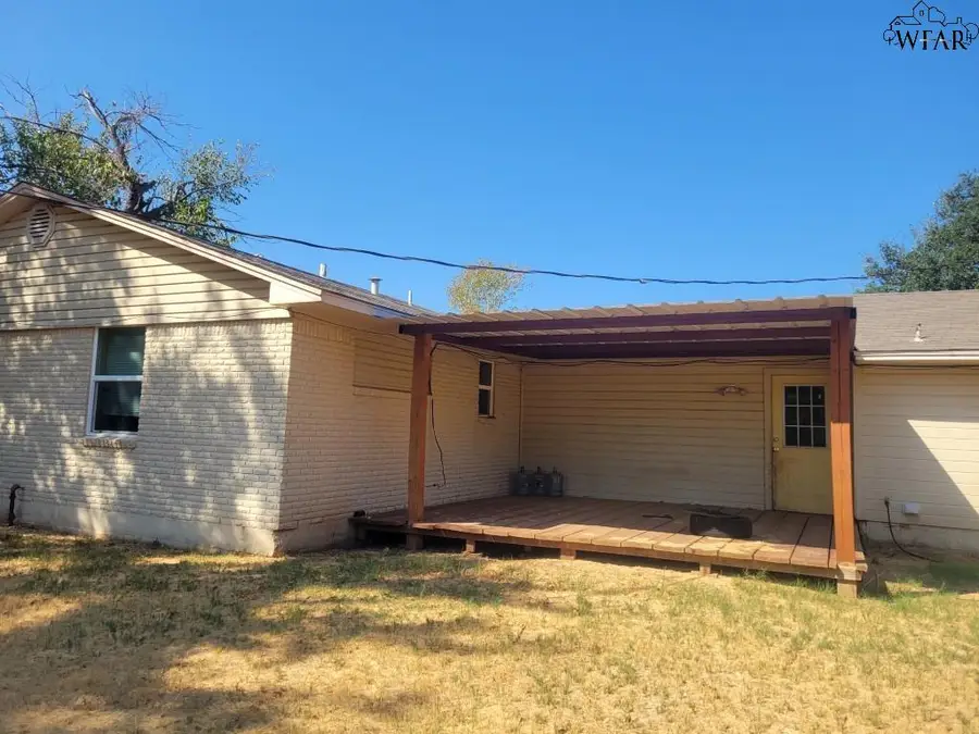 4611 ALAMO DRIVE, Wichita Falls, TX 76302 - #3