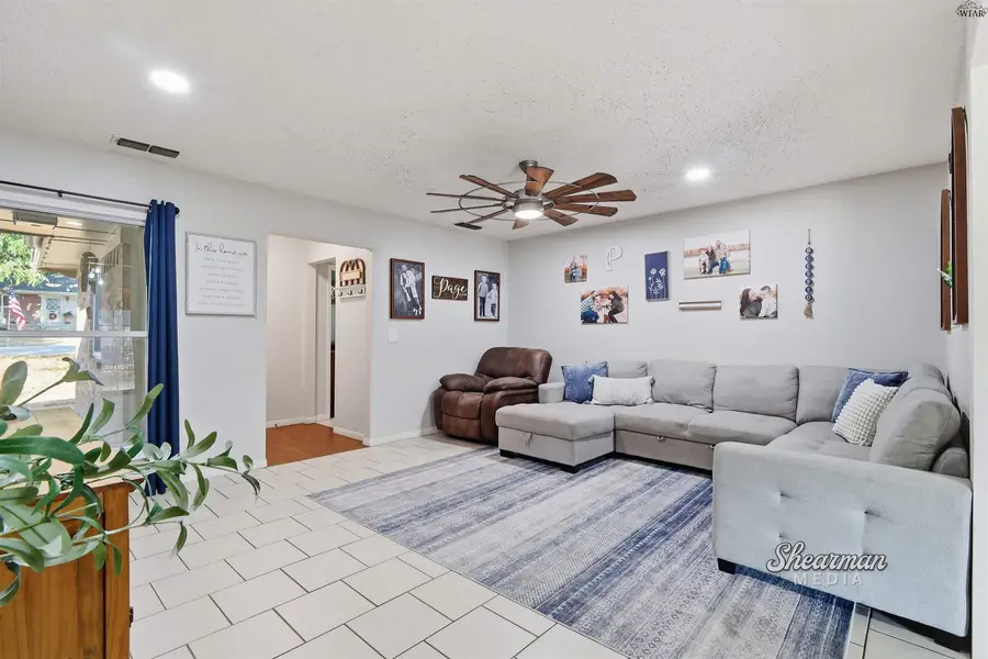 212 N RODGERS STREET, Henrietta, TX 76365 - #3