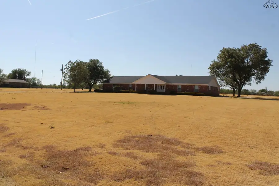 5205 CHAPARRAL LANE, Wichita Falls, TX 76310 - #2